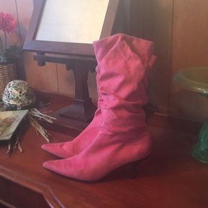 Pink faux suede boots with kitten heel